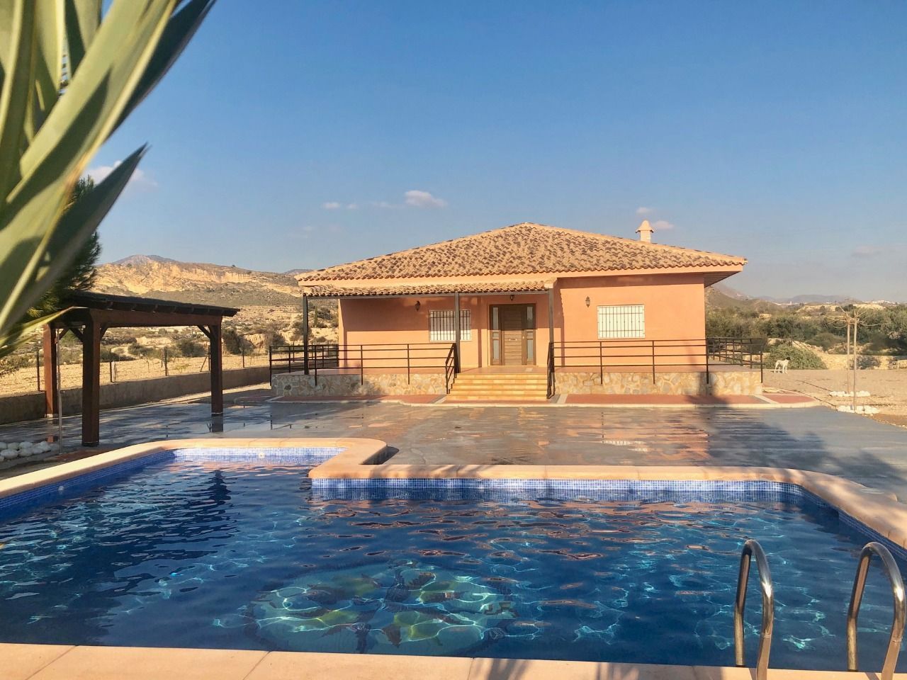 Villa te koop in Abanilla